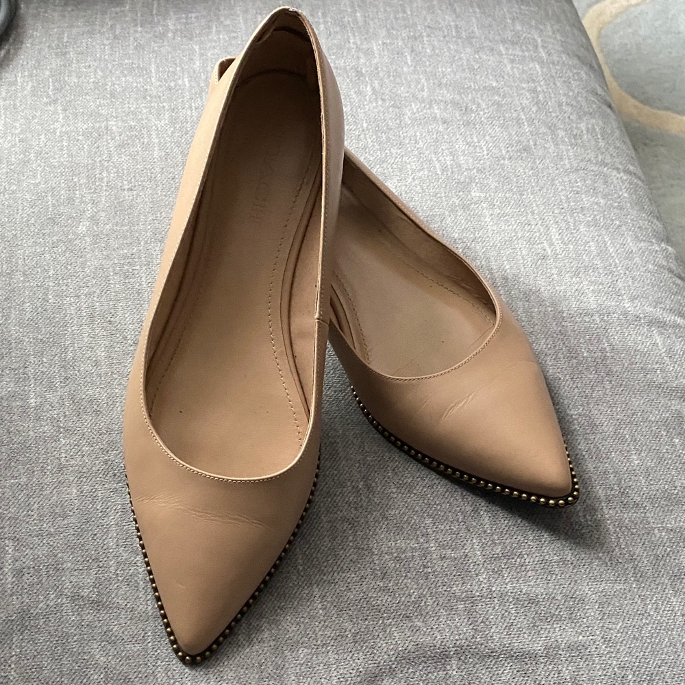 Coach Classic Pointed Toe Nude Flats Size 10 - Picture 5 of 8